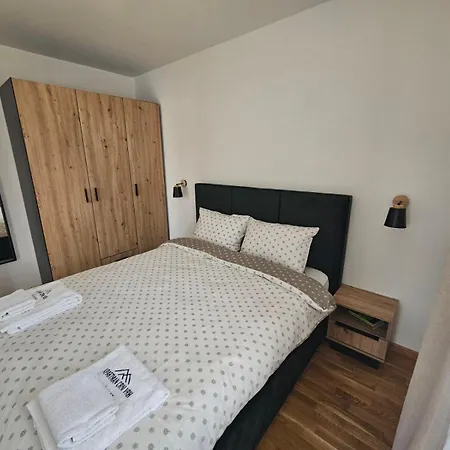 Apartman Crni Vrh - Divcinova Divcibare Exterior photo